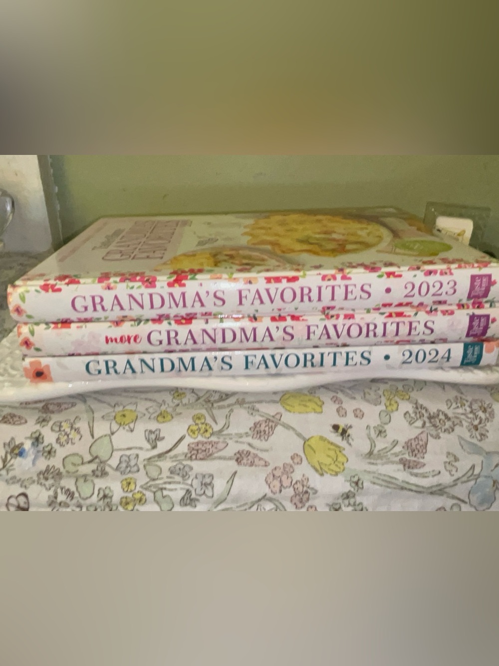 Taste of Home Grandma’s Favorites Cookbook Stack